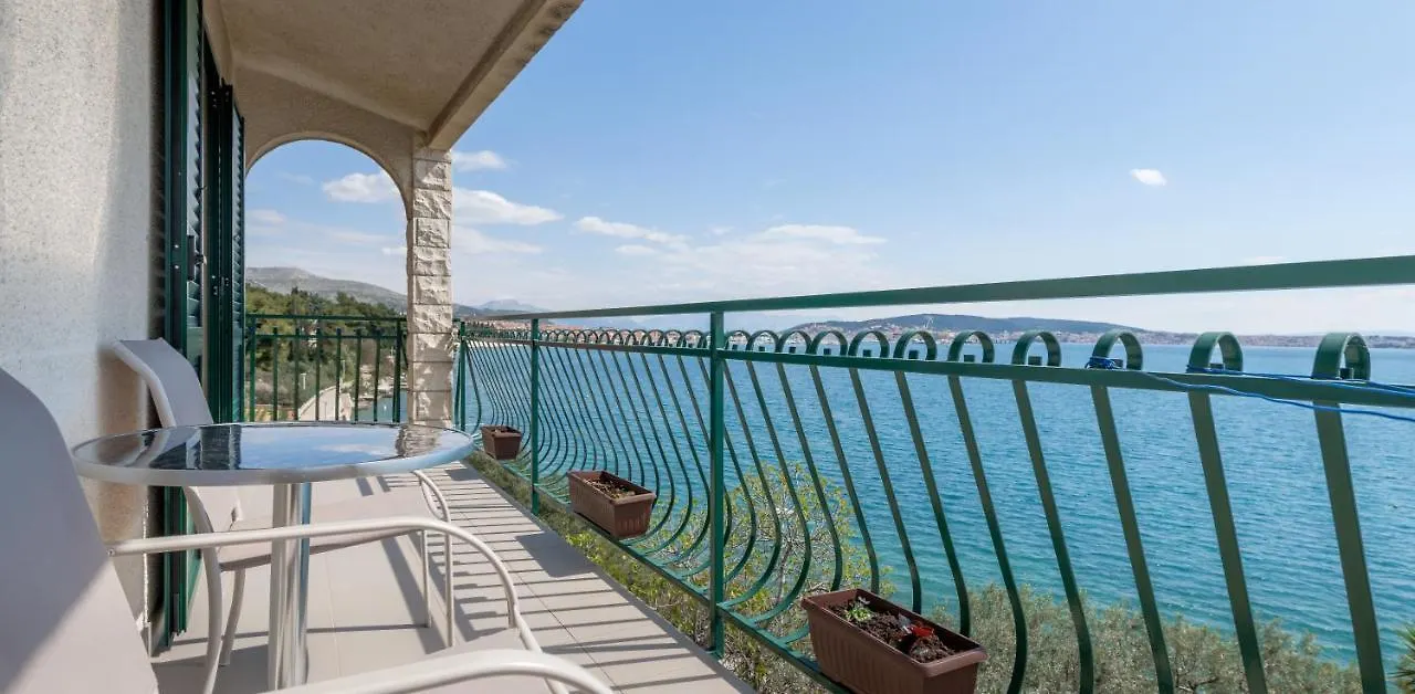 Apartments G Trogir